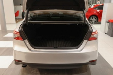 Toyota Camry IX Sedan 2.5 Hybrid Dynamic Force 218KM 2023 Toyota Camry 2.5 Hybrid Comfort Business CVT 2.5 Hybryda 218KM, zdjęcie 8