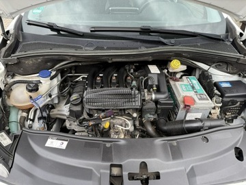 Peugeot 2008 I SUV 1.2 PureTech 82KM 2015 Peugeot 2008 1.2 benzyna 104 tyś km świeżo, zdjęcie 11