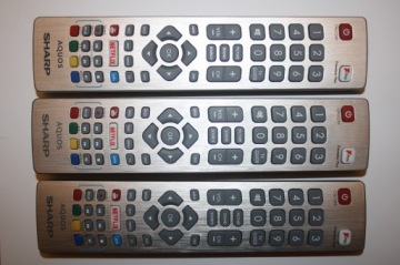 PILOT SHARP AQUOS NETFLIX FREEVIEW PLAY ORYGINAŁ