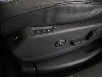  DS Automobiles DS 7 Crossback FV23 2.0HDi AT OPERA, zdjęcie 39