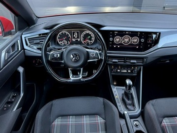 Volkswagen Polo VI GTI 2.0 TSI 200KM 2019 Volkswagen Polo GTI 2.0TSI 200KM DSG Car Pass, zdjęcie 17