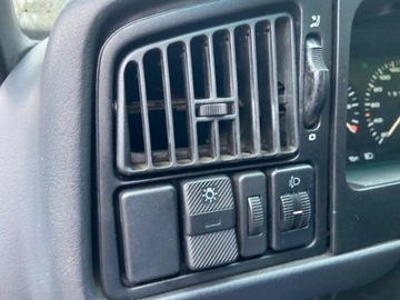 Volkswagen Passat B3 Sedan 2.0 115KM 1990 Volkswagen Passat Volkswagen Passat B3 Automat Sedan Welur Bordo Super Sta, zdjęcie 33