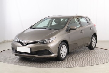 Toyota Auris II Hatchback 5d Facelifting 1.33 Dual VVT-i 99KM 2017 Toyota Auris 1.3 Dual VVT-i, Salon Polska, zdjęcie 1