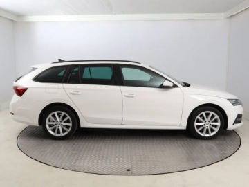 Skoda Octavia III Kombi Facelifting 1.5 TSI ACT 150KM 2020 Skoda Octavia 1.5 TSI, Salon Polska, Serwis ASO, zdjęcie 5
