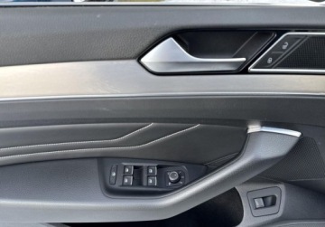 Volkswagen Passat B8 Variant Facelifting 2.0 TDI SCR 150KM 2023 Volkswagen Passat Variant SalonPL Elegance 2.0TDI 150KM Podg.Fotele NAVI T, zdjęcie 18