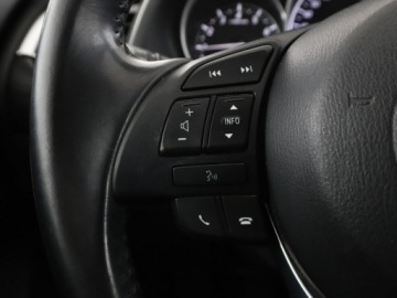 Mazda 6 III Kombi Facelifting 2.0 SKYACTIV-G 145KM 2016 Mazda 6 Tempomat Czujniki parkowania Automatyczna, zdjęcie 29