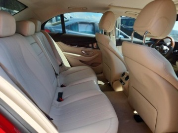 Mercedes Klasa E W213 2020 Mercedes-Benz Klasa E 350 2020 2.0 Benzyna 255KM, zdjęcie 10