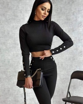 Komplet prążkowany guziki crop top legginsy CZARNY