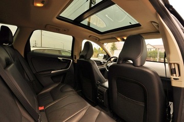 Volvo XC60 I SUV 2.0 D4 163KM 2012 Volvo XC 60 D4 163ps__SUMMUM__5-Cyl__Panorama, zdjęcie 18