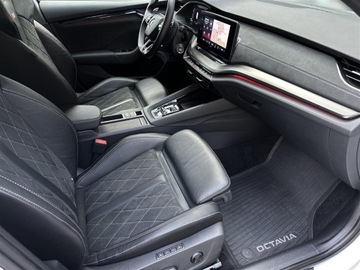 Skoda Octavia IV Kombi 2.0 TDI SCR 200KM 2022 Skoda Octavia 2.0TDI 200KM 4X4 RS DSG l DCC, Chall, zdjęcie 7