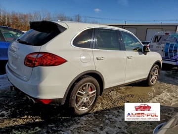 Porsche Cayenne II SUV 4.8 V8 Turbo 500KM 2014 Porsche Cayenne 2014 PORSCHE CAYENNE TURBO 4.8 Benzyna 500KM, zdjęcie 3