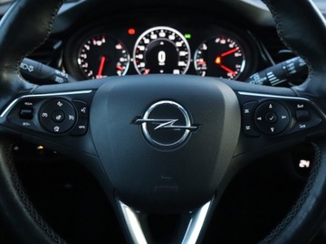 Opel Insignia I Sports Tourer Facelifting 2.0 CDTI Ecotec 170KM 2017 Opel Insignia 2.0 CDTI, 167 KM, Skóra, Navi, zdjęcie 18
