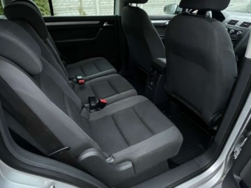 Volkswagen Touran II 1.2 105KM 2011 Volkswagen Touran 1,2 TSI 105 koni Oplacony Po obsludze serwisowej Zapr, zdjęcie 18