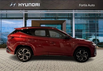 Hyundai Tucson IV SUV HEV Facelifting 1.6 T-GDI HEV 215KM 2025 Hyundai Tucson Hyundai Tucson 1.6 T-GDI HEV 215KM N-line Ultimate Red Od, zdjęcie 25