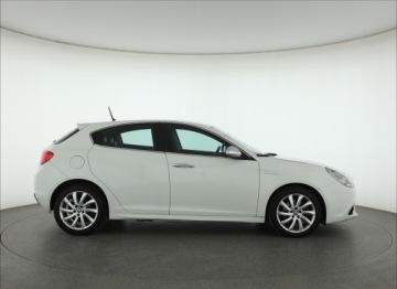 Alfa Romeo Giulietta Nuova II Hatchback 5d 1.4 TB 16v Mair 170KM 2012 Alfa Romeo Giulietta 1.4 T MultiAir, Salon Polska, zdjęcie 5