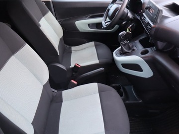 Citroen Berlingo III Osobowy M 1.5 BlueHDi 102KM 2019 Citroen Berlingo 1.5 BlueHDi, Salon Polska, zdjęcie 8