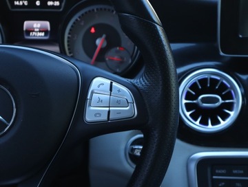 Mercedes CLA C117 Coupe 1.6 180 122KM 2015 Mercedes CLA 180, Salon Polska, Skóra, Xenon, zdjęcie 18