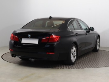 BMW Seria 5 F10-F11 Limuzyna 520d 184KM 2012 BMW 5 520d, 181 KM, Automat, Skóra, Navi, Xenon, zdjęcie 4