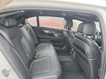 BMW Seria 7 G70 2022 BMW Seria 7 750xi 2022 4.4 Benzyna 523KM, zdjęcie 10