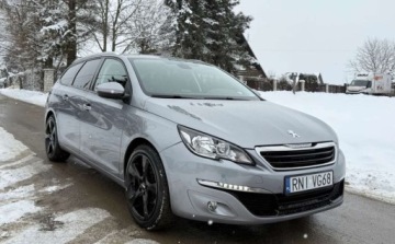 Peugeot 2016 Peugeot 308 Peugeot 308 PureTech 130 Stop amp Start Allure 1.2 Benzyna, zdjęcie 2