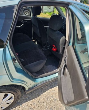 Ford Focus I Sedan 1.4 16V 75KM 2000 Ford Focus Ford Focus 1.4 Benzyna 75KM, zdjęcie 9