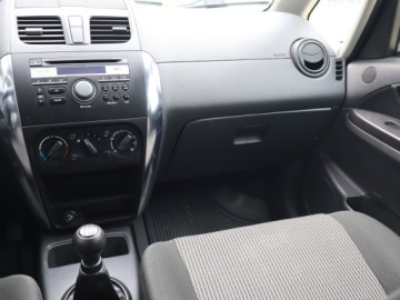 Fiat Sedici 1.6 16v 120KM 2010 Fiat Sedici 1.6, Salon Polska, 4X4, Klima, zdjęcie 7