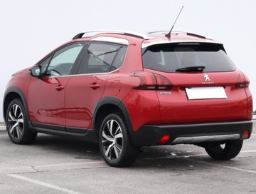Peugeot 2008 I SUV Facelifting 1.2 PureTech 130KM 2018 Peugeot 2008 1.2 PureTech, Salon Polska, zdjęcie 3