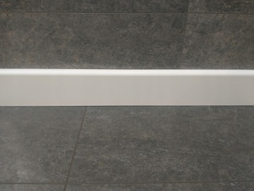 8CM LISTWA PRZYPODŁOGOWA FORMATOWANA MDF BIAŁA