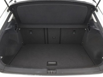 Volkswagen T-Roc I SUV 1.0 TSI 115KM 2018 Volkswagen T-Roc navi klima auto grzane fotele, zdjęcie 19