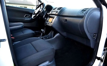 Skoda Fabia II Hatchback Facelifting 1.2 TSI 105KM 2010 Skoda Fabia Automat, Klimatyzacja, Nawigacja, Grzane Fotele 1.2 Benzyna, zdjęcie 21