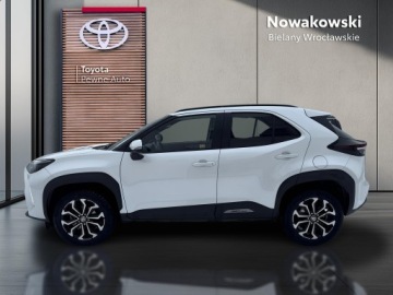 Toyota Yaris IV Hatchback 1.5 Hybrid Dynamic Force 116KM 2024 Toyota Yaris Cross Hybrid 1.5 Style Hybrid 1.5 Sty, zdjęcie 3