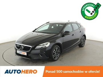 Volvo V60 I Kombi Facelifting 2.0 D3 DRIVE-E 150KM 2017 Volvo V40 Cross Country 2.0d Automat Cross Country