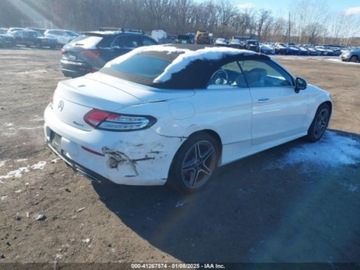 Mercedes Klasa C W205 2019 Mercedes-Benz Klasa C 2019 MERCEDES-BENZ C 300 4MATIC 2.0 Benzyna 255KM, zdjęcie 3