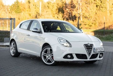 Alfa Romeo Giulietta Nuova II Hatchback 5d Facelifting 1.4 TB 16v Mair 170KM 2014 Alfa Romeo Giulietta Lift 1.4B 170Ps Ledy Bixenon Navi Polskora ZADBANA Be