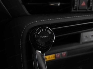 Lexus NX II SUV Facelifting 2.5 350h 200KM 2025 Od ręki - 350h Prestige 2.5 Hybrid 200KM | Podgrzewane fotele!, zdjęcie 13