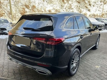 Mercedes GLC C254/X254 Coupe 2.0 200 204KM 2025 MERCEDES-BENZ GLC 200 4-Matic Avantgarde 2.0 (204KM) 2025, zdjęcie 3