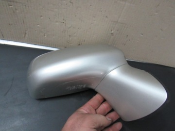 Зеркало правое Corolla Verso II 5 PIN 1C0