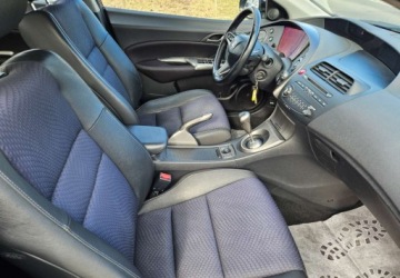 Honda Civic VIII Hatchback 3d 1.8 i-VTEC 140KM 2009 Honda Civic LIFT 1.8 140KM 6-Biegow Klima Czujniki Parkowania 1.8 Benzyna, zdjęcie 24