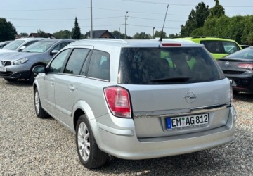 Opel Astra H Kombi 1.7 CDTI ECOTEC 100KM 2008 Opel Astra Po wymianie rozrzadu 1.7 Diesel 100KM, zdjęcie 3