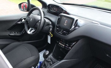 Peugeot 208 I Hatchback 5d Facelifting 1.2 PureTech 82KM 2016 Peugeot 208 Style Niski Przebieg Gwarancja 1.2 Benzyna 82KM, zdjęcie 12