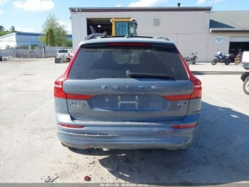 Volvo XC60 II 2022 Volvo XC 60 B5 Momentum 2022 2.0 Benzyna 247KM, zdjęcie 3