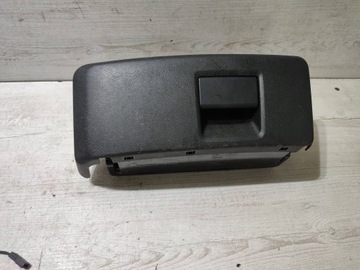 SEAT ARONA 2019 PŘEDNÍ STRANA PRAVÁ SKŘÍŇKA SEDADLA