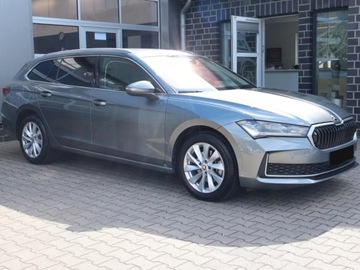 Skoda Superb III Kombi Facelifting 2.0 TDI SCR 150KM 2025 SKODA Superb Edition 130 2.0 TDI DSG Combi 150KM 2025, zdjęcie 2