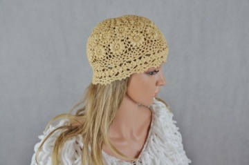 CZAPKA HANDMADE BEŻOWA