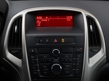 Opel Astra J Sports Tourer 1.4 Turbo ECOTEC 140KM 2011 Opel Astra 1.4 T, Klima, Tempomat, Parktronic, zdjęcie 11