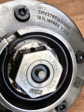 ВАРИАНТ РЕГУЛЯТОРА ФАЗ ГРМ AUDI A6 2.0TDI CNH