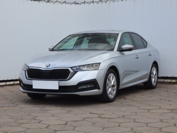 Skoda Octavia IV Liftback 1.5 TSI EVO 150KM 2021 Skoda Octavia 1.5 TSI, Salon Polska, zdjęcie 1