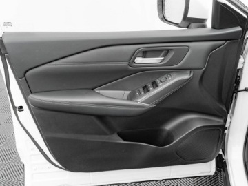 Nissan Qashqai III Crossover 1.3 DIG-T MHEV 158KM 2023 Nissan Qashqai PY76746#1.3 DIG-T mHEV N-Connecta, zdjęcie 11