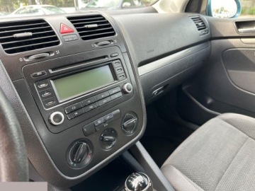 Volkswagen Golf V Hatchback 1.4 i 16V 75KM 2006 Volkswagen Golf 1.4 Basis 75KM 2006r, zdjęcie 17