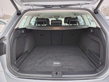 Volkswagen Passat B8 Variant Facelifting 2.0 TSI 190KM 2022 Volkswagen Passat Variant FV23 Elegance ACC Matrix Virutal Cockpit od Deal, zdjęcie 11